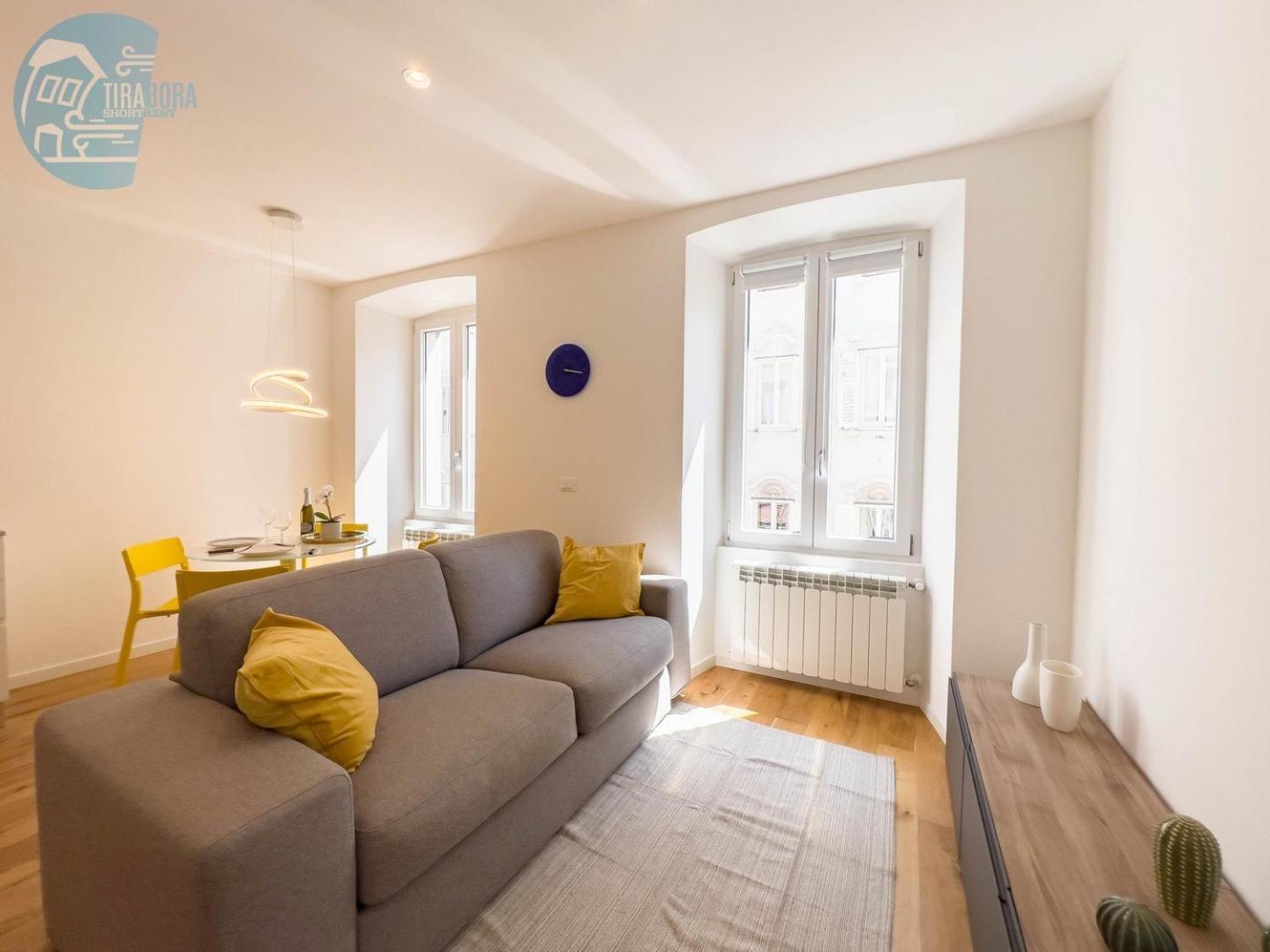 Cassa Di Risparmio 11 Tirabora Short Rent Trieste Luaran gambar