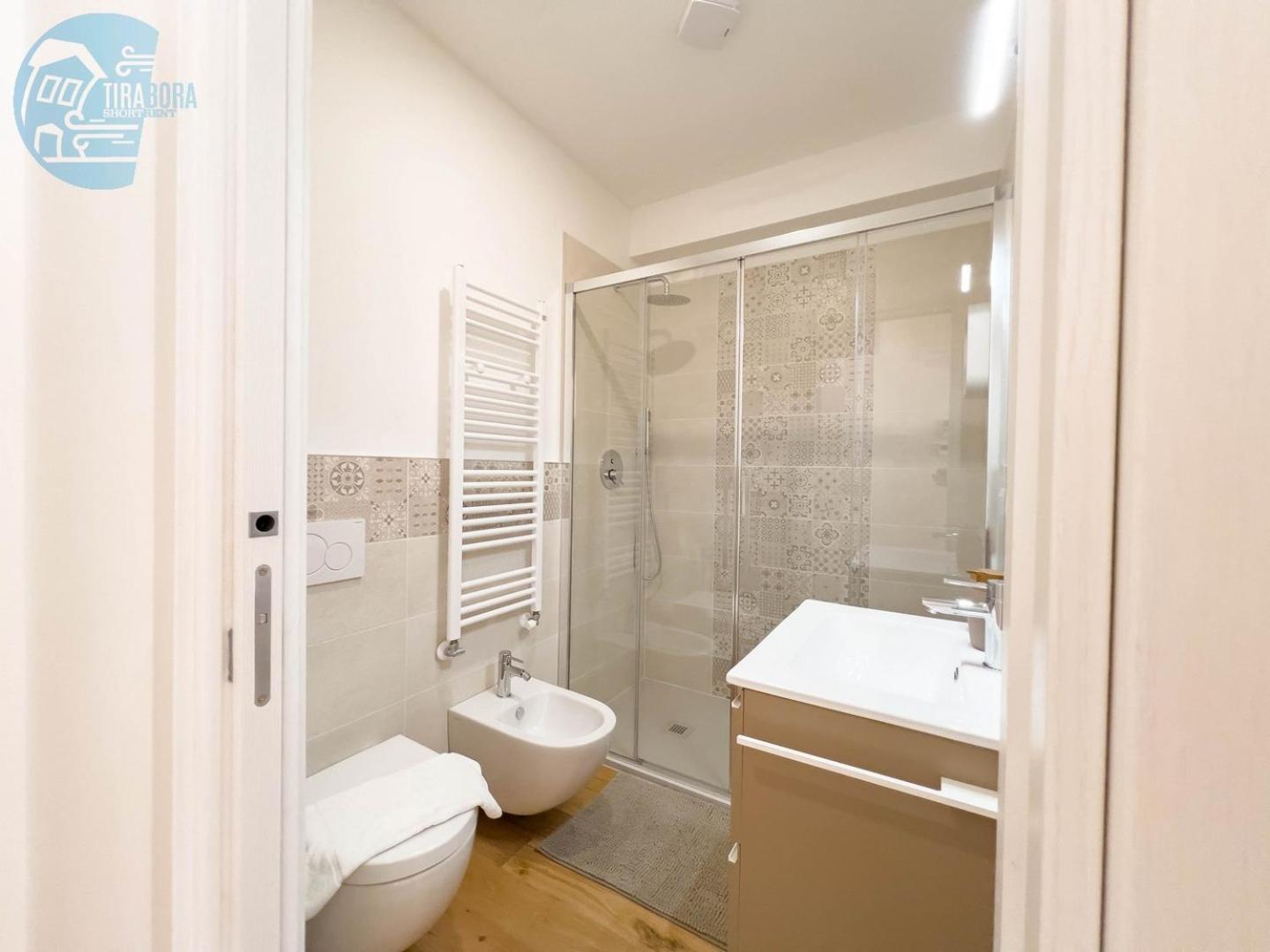 Cassa Di Risparmio 11 Tirabora Short Rent Trieste Luaran gambar